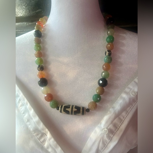 Gemstone Cracked Agate Colorful beads. Agate Focal bead. 24 1/2. - Picture 3 of 6